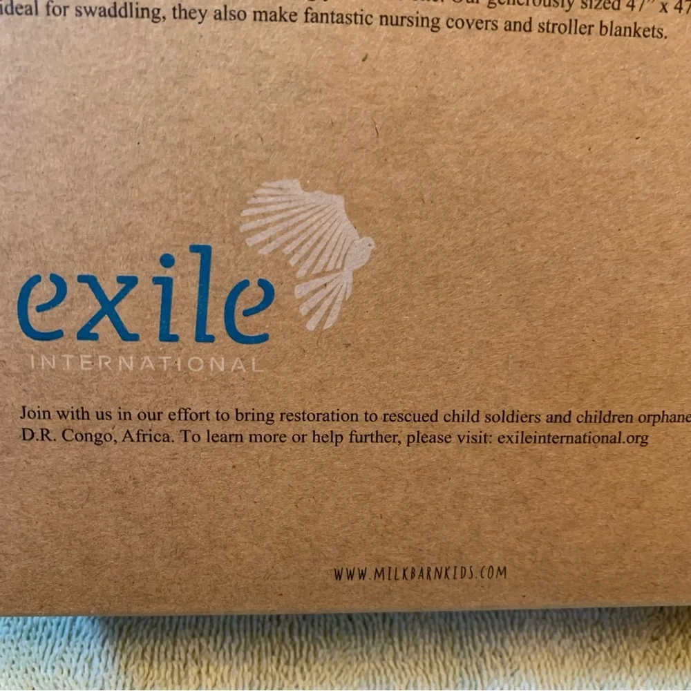 Milkbarn Organic Cotton fox print baby swaddle blanket NEW - Picture 4 of 8